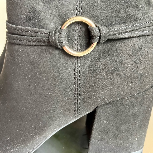 Ring Hardware Chunky Heel Boots - Picture 9 of 9